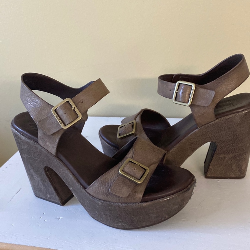 Kork-ease brown sandals with buckle